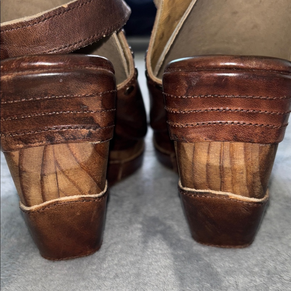 Bed Stu Women’s Brown Leather Wedge Sandals - Picture 6 of 8